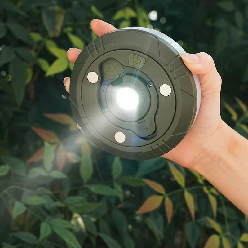 Multifunktionell campinglampa