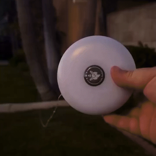 Multifunktionell campinglampa