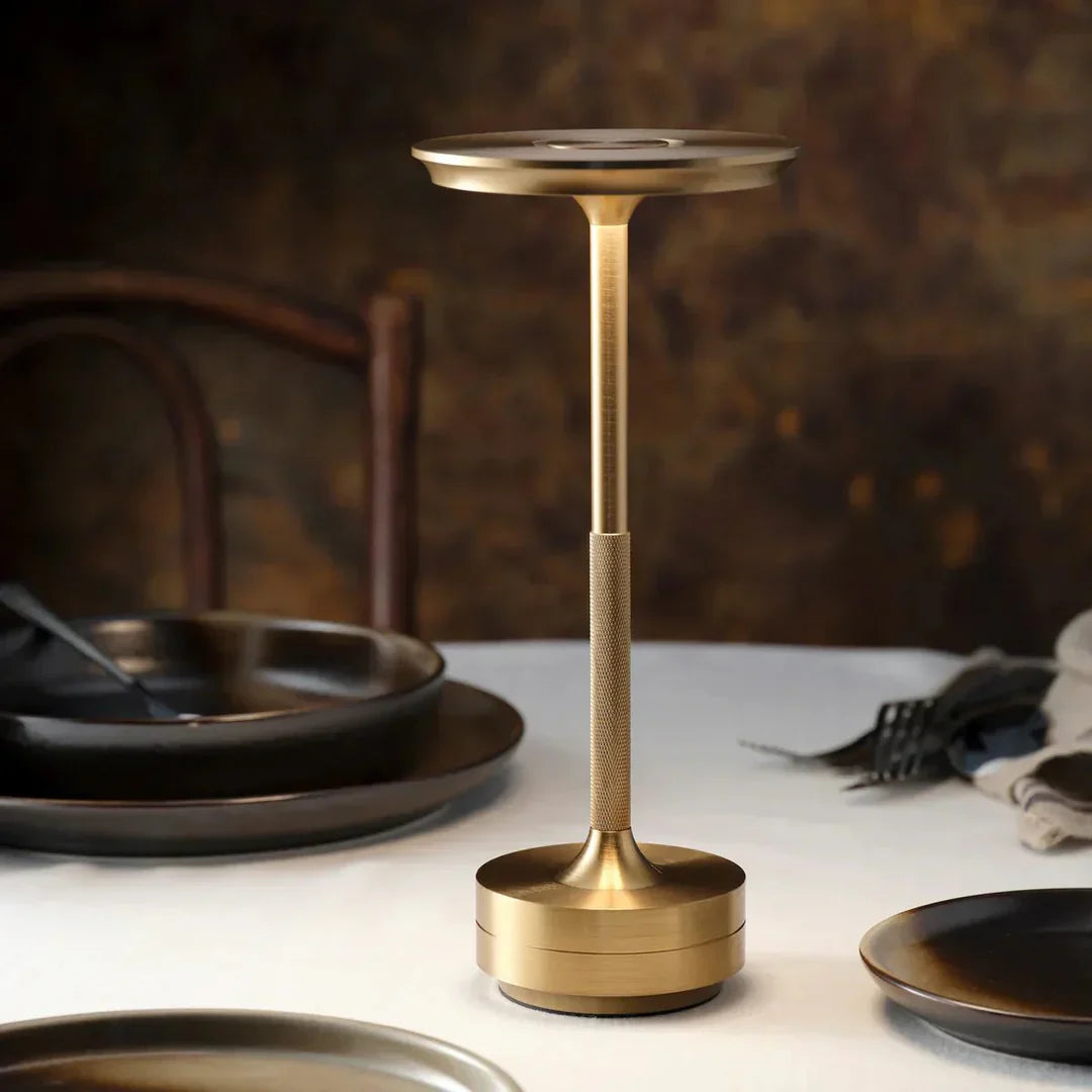 Stilren touchlampa